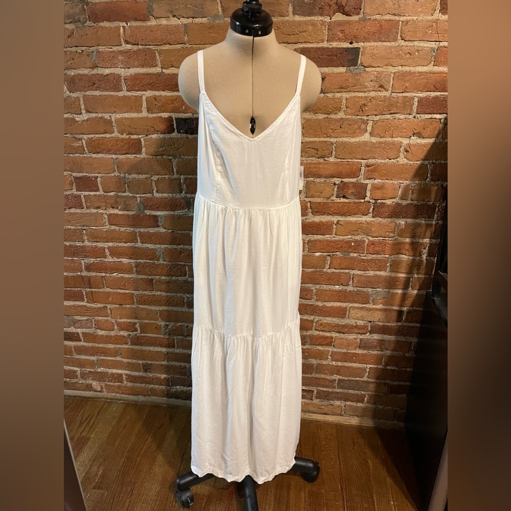 Long white dress